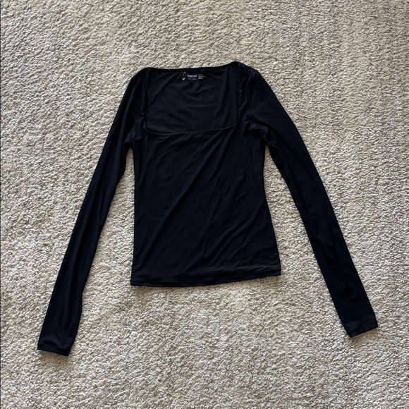 AE Square Neck Long Sleeve T Shirt - Picture 4 of 6